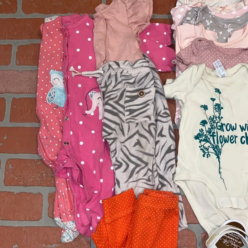 Babygirl 6m spring/summer footie & onesie bundle!!